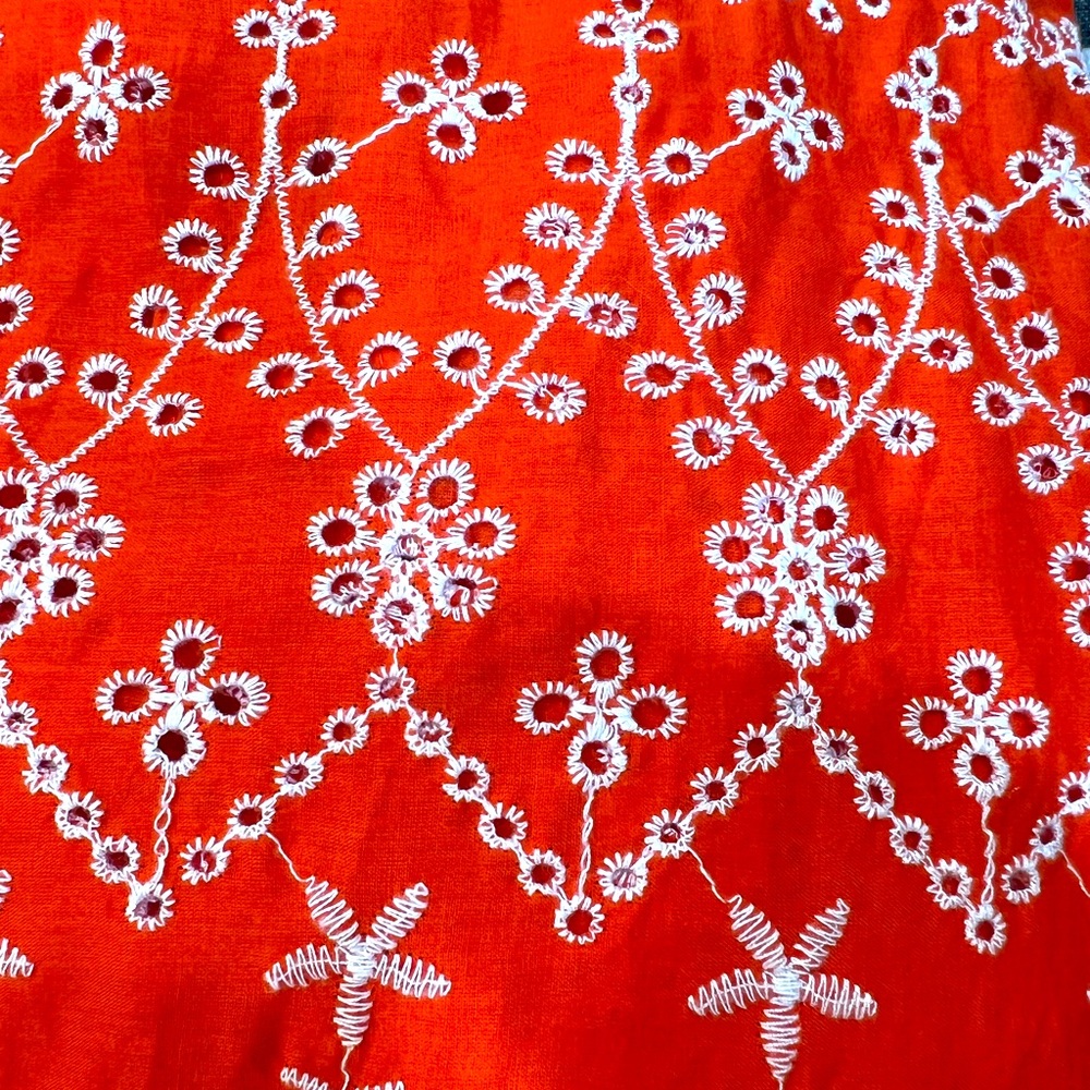 Boatneck, 3/4 sleeve, eyelet